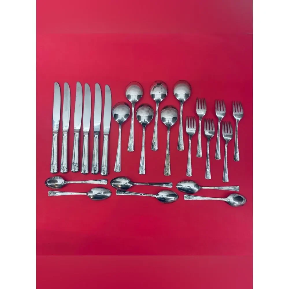 Wm Rogers 27 pc